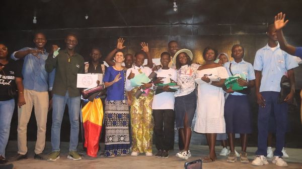 Tchad : Le CEDIRAA mobilise les lycéens contre l’alcool et les drogues à travers un concours de slam