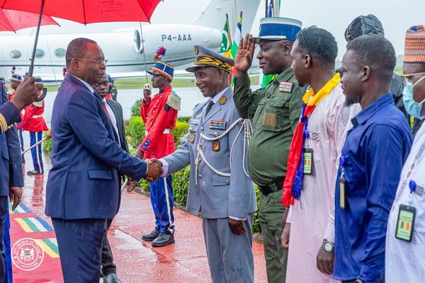 Le Tchad représenté par le premier ministre à l'investiture du président centrafricain