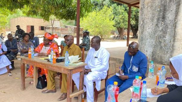 Tchad : Dieudonné Djonabaye en tournée dans les écoles de Sarh