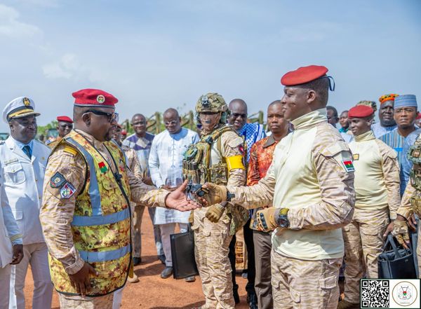 Burkina Faso : 776 engins remis pour booster les infrastructures