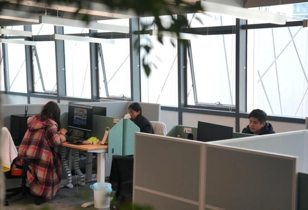China's One-Person Companies Thrive in AI-Driven Era