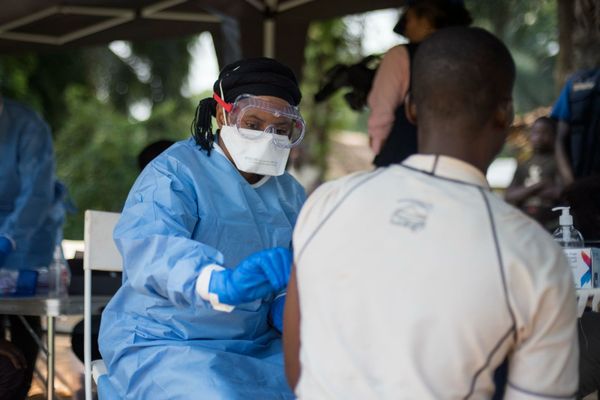 Les États-Unis intensifient leur lutte contre Ebola en Afrique