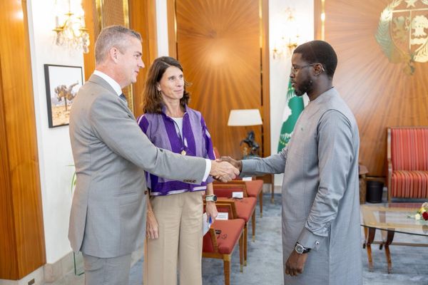 Renforcement des liens entre le Sénégal et Damen Shipyards