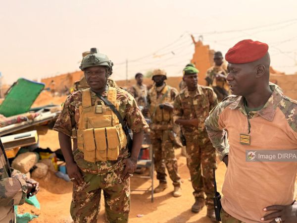 Mali : après les affrontements d’Anéfis, le commandement militaire salue la bravoure des troupes