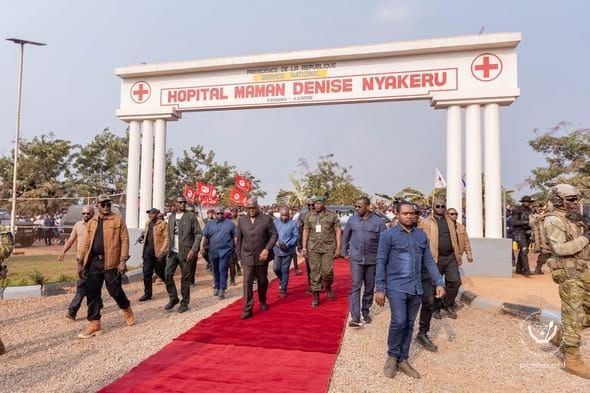 RDC : inauguration du Centre hospitalier Maman Denise Nyakeru par le président Tshisekedi