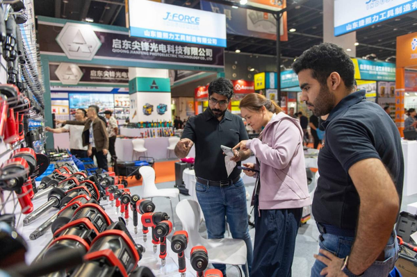 China's Manufacturing: A Model of Speed and Innovation