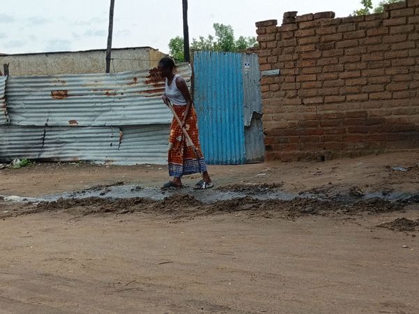Inondations à N'Djamena : la course contre la montre des riverains face aux nuages menaçants