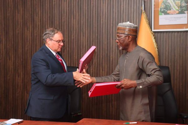 Niger : signature d’une convention pour la construction d’une raffinerie à Dosso