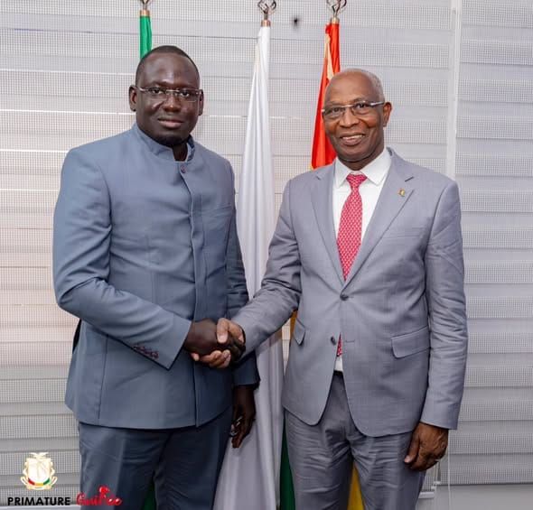 Guinée : Amadou Oury Bah échange avec des investisseurs français pour moderniser le secteur de la santé