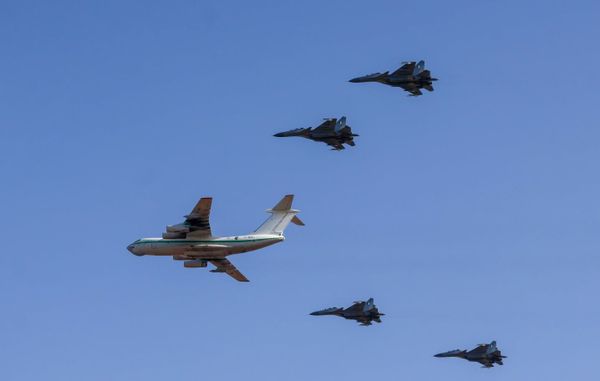 Tentative de putsch au Niger : l'Algérie envoie des avions de chasse en "mission de soutien"