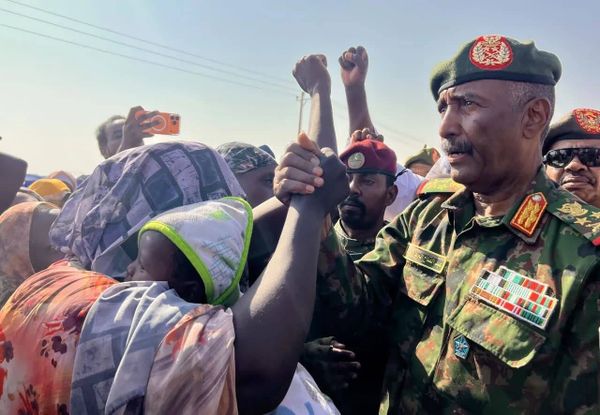 Khartoum lève le couvre-feu après deux ans mais maintient des restrictions pour les étrangers