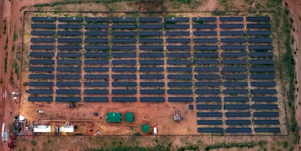 Tchad : Adré inaugure une centrale solaire : un pas décisif vers l'énergie durable