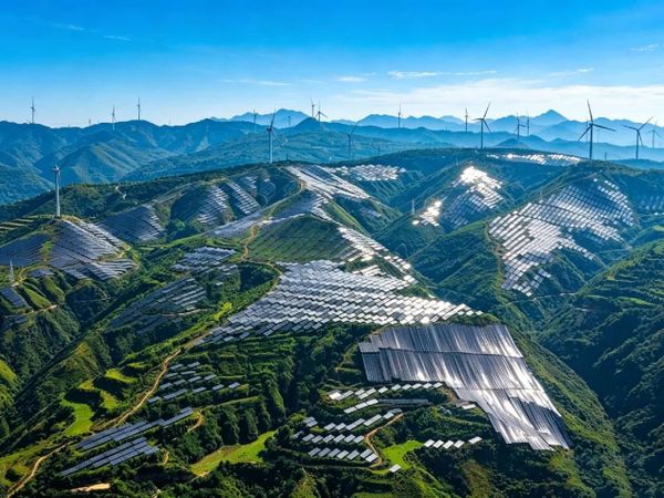 China Builds Six Strategic Networks to Power Its Modern Industrial System