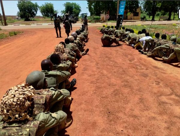 Tentative de déstabilisation déjouée à Niamey : l'AES salue la réaction des forces loyalistes