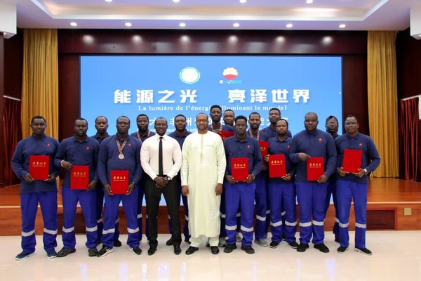19 employés pétroliers tchadiens distingués lors d‘un concours de compétences en Chine