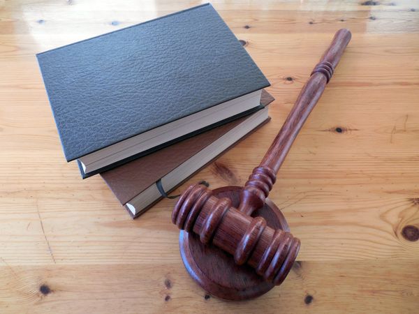 Droit des étrangers : le grand carambolage réglementaire