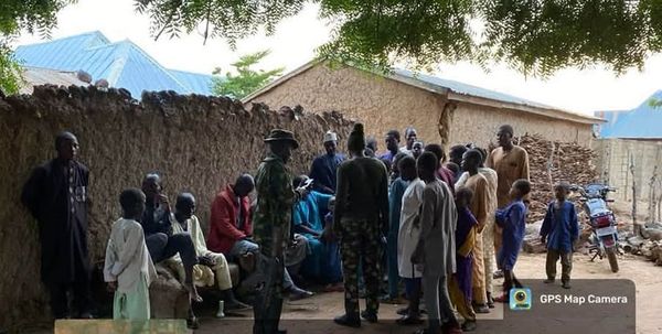 Nigeria : l'armée met en échec des attaques terroristes, libère 23 otages et arrête des suspects à Sokoto