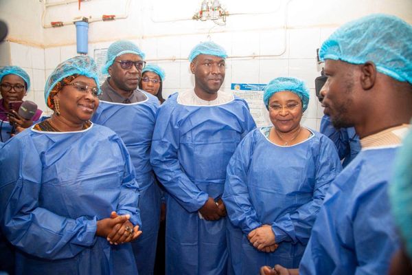 Exploit médical au Mali : première séparation réussie de bébés siamois
