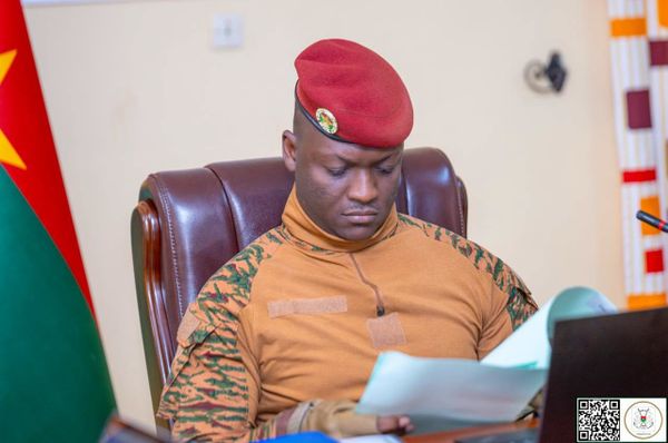 Burkina Faso : le gouvernement adopte une série de décrets et d'initiatives sectorielles