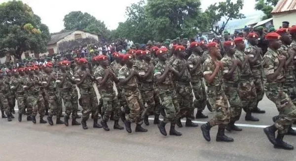 Guinée : l'armée durcit le ton contre l'usage des réseaux sociaux par les soldats