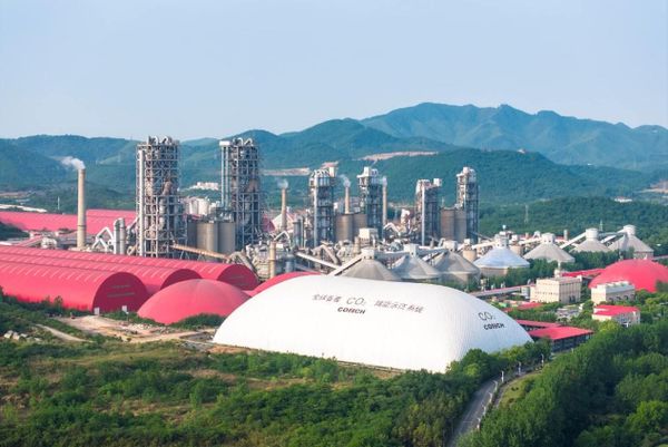 China Puts Carbon to Work: Transforming Emissions into Economic Assets