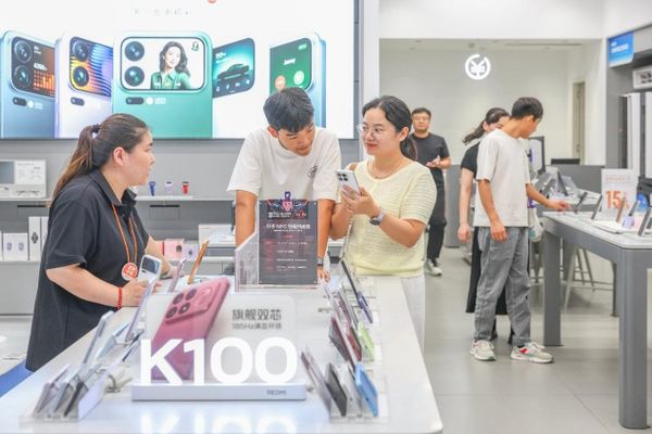 China as a Stabilizer and Growth Engine in a Turbulent Global Economy