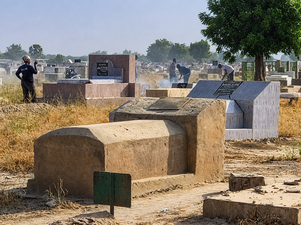 Tchad : les catholiques se mobilisent dans les cimetières à l'approche de la Toussaint