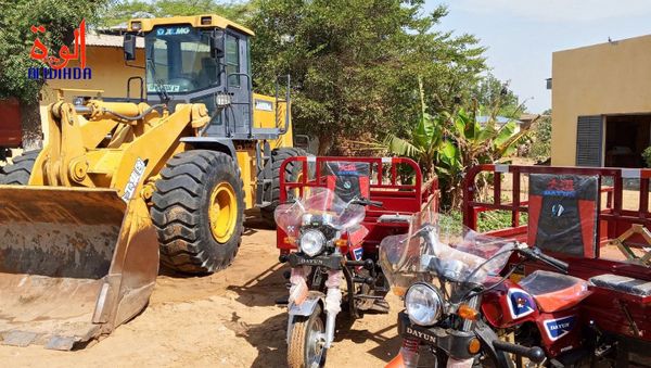 Tchad : la commune d'Am-Timan se dote d'un chargeur et de trois tricycles pour sa propreté