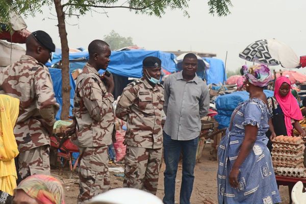 Tchad : la Police de proximité s'installe au cœur du marché de Dembe
