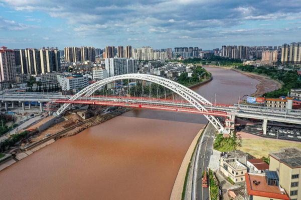 Engineering Harmony: How the Pinglu Canal Bridges Innovation, Community, and Ecology