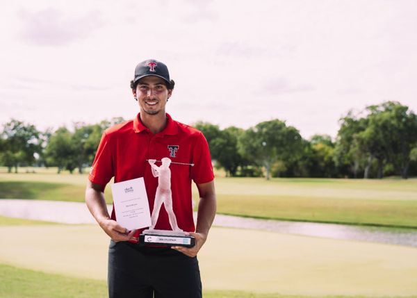 Golf : le Marocain Adam Bresnu s'offre une place sur le circuit américain
