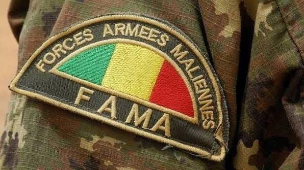 Mali : l'armée cible des positions terroristes lors de frappes de précision