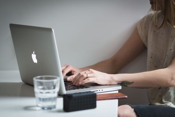 Bucarest et Málaga en tête des meilleures villes européennes pour le télétravail en 2026