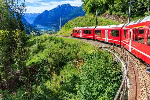 smart travel guide