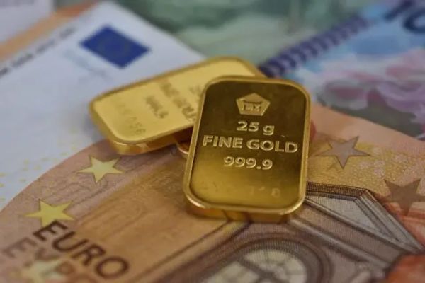 The $100 Wealth Blueprint: 5 Simple Assets You Can Start Today