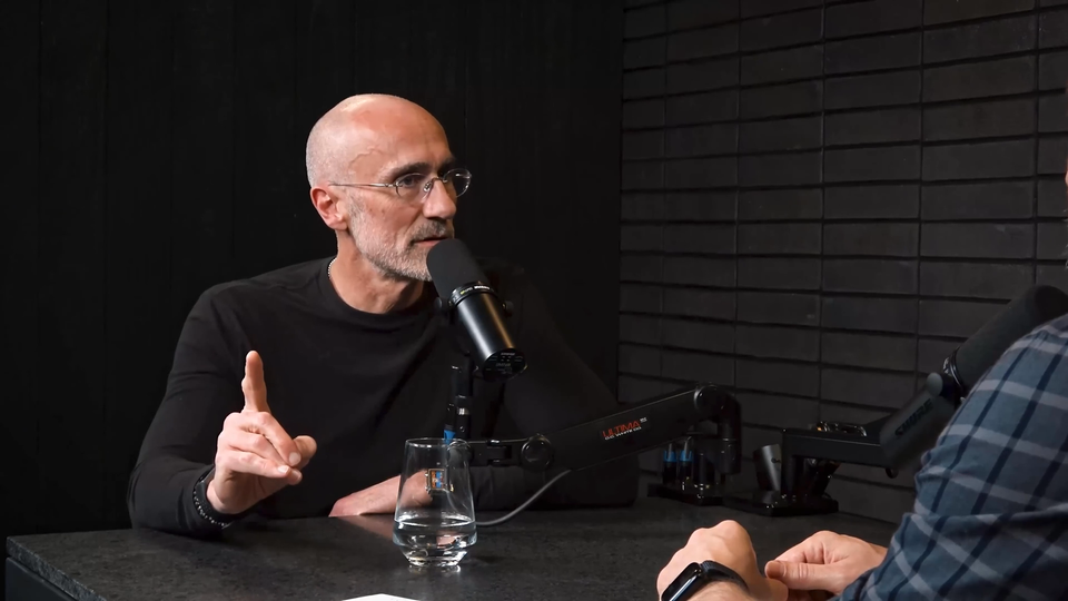 Why More Will Never Make You Happy with Arthur Brooks (#59)