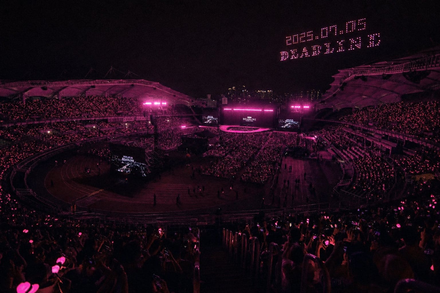 BLACKPINK 'DEADLINE' Tour stage
