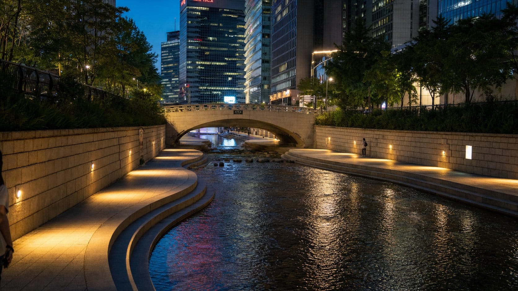 Cheonggyecheon Stream walking path Seoul
