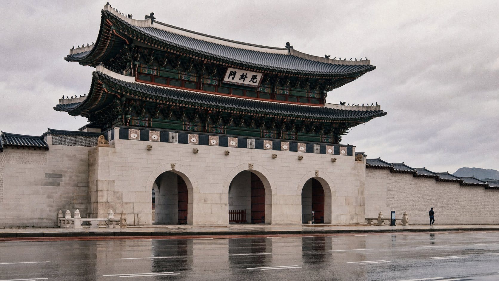 Gyeongbokgung Palace (경복궁) Gwanghwamun gate