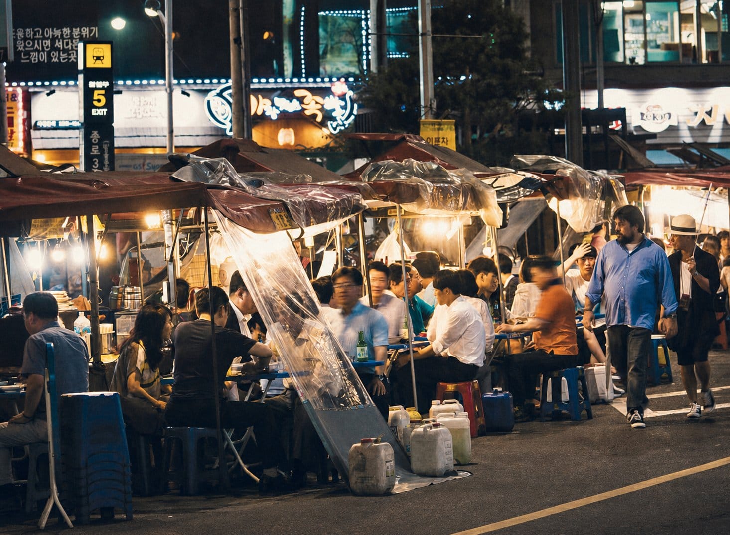 Pojangmacha tent stall Jongno (포장마차)