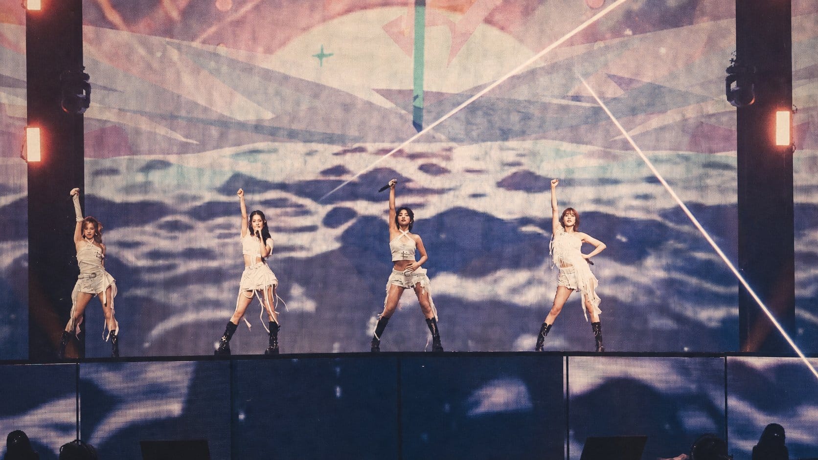 i-dle (아이들) four members on stage