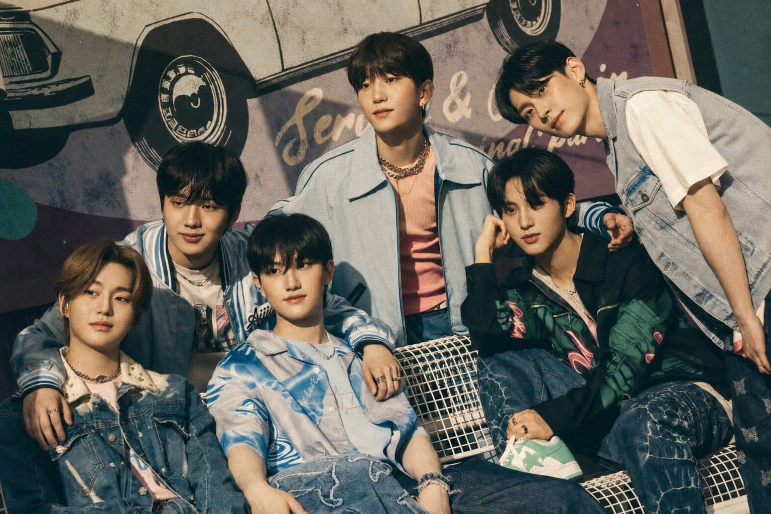 ENHYPEN six-member group