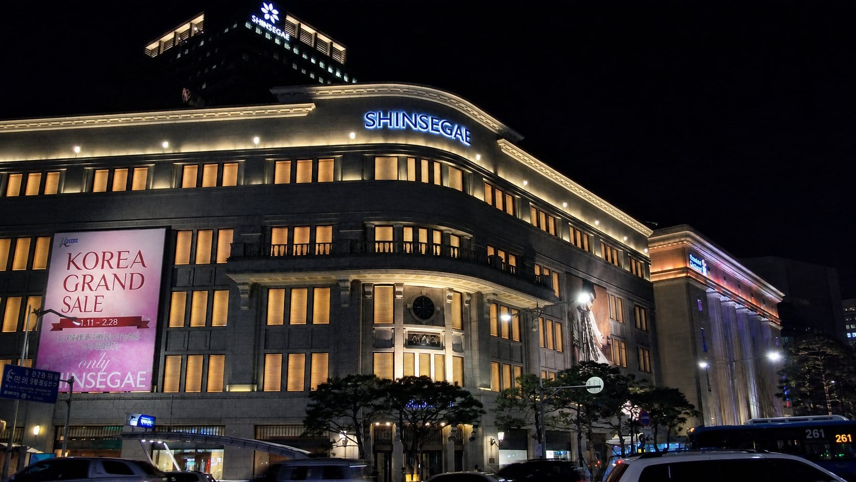 Shinsegae Department Store Myeong-dong