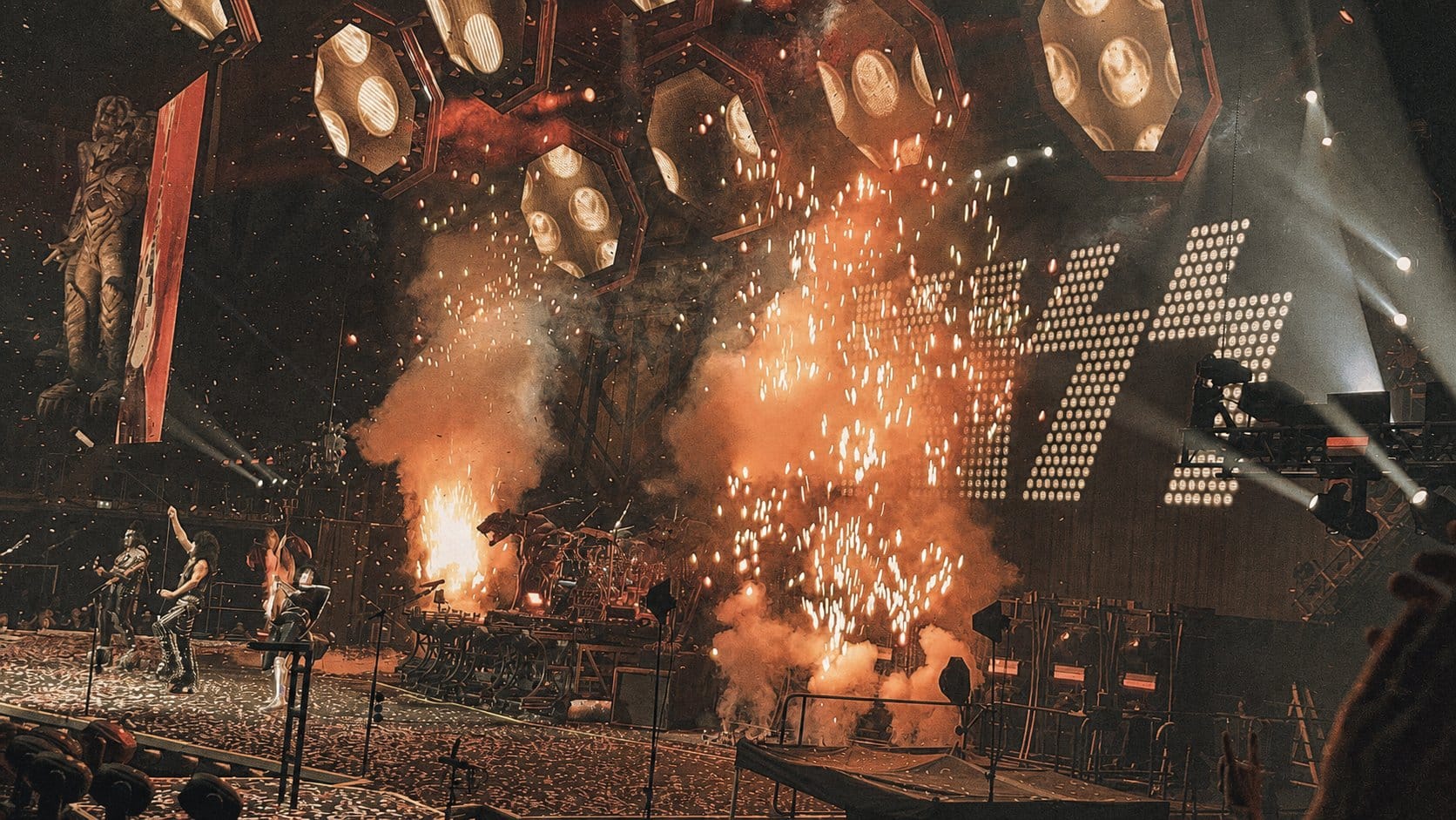 London arena closing show