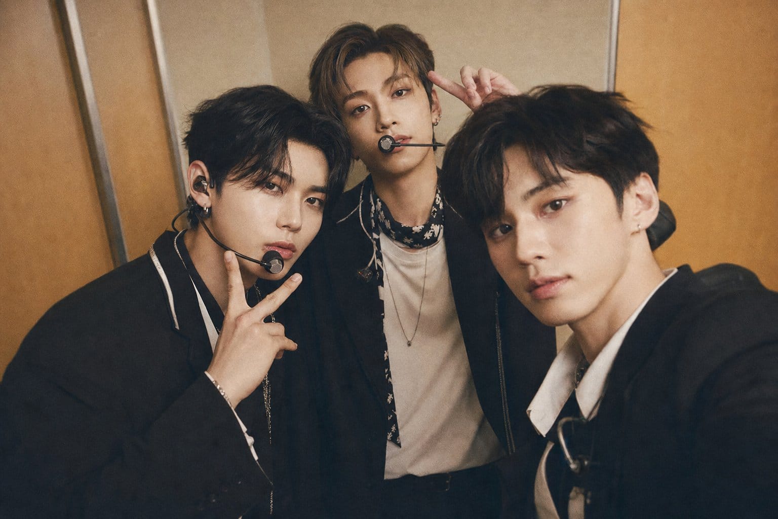 TRIANGLE fictional first-gen K-pop trio