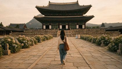4.3 km New Garden Links the Palace — Blue House Still Closed
