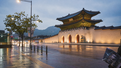 Seoul for K-Pop Fans: Palaces, Hallyu Districts, and Travel Tips