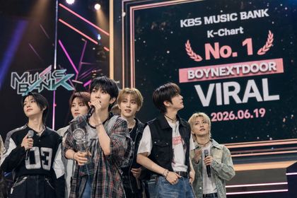 방송 없이도 1위 — VIRAL 뮤직뱅크 정상
