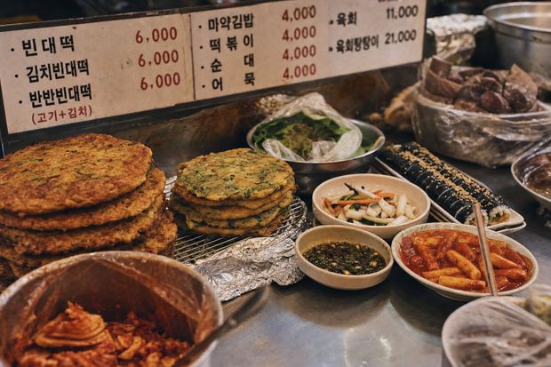 首尔街头美食市场与街区饮食指南：2026年版