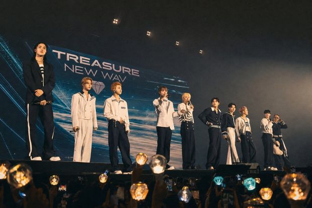 初日592,158枚 — TREASUREの「NEW WAV」が自己最高記録を更新